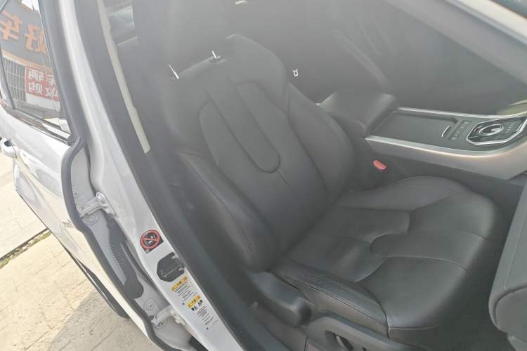 Used Land Rover Range Evoque 2015 2.0T Five-Door Zhiyao Edition Right Front Seat