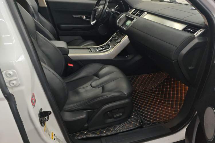Used Land Rover Range Evoque 2015 2.0T Five-Door Zhiyao Edition Right Front Seat