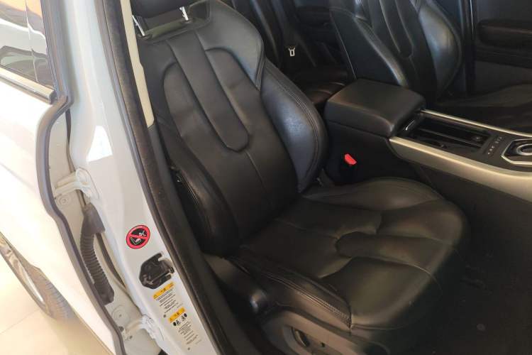 Used Land Rover Range Evoque 2015 2.0T Five-Door Zhiyao Edition Right Front Seat