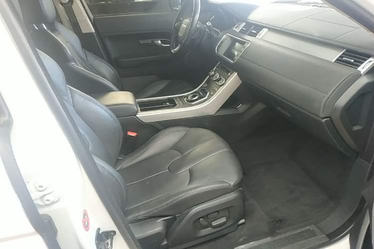 Used Land Rover Range Evoque 2015 2.0T Five-Door Zhiyao Edition Right Front Seat