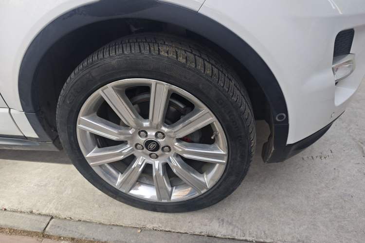 Used Land Rover Range Evoque 2015 2.0T Five-Door Enjoyment Edition Right Front Wheel Hub