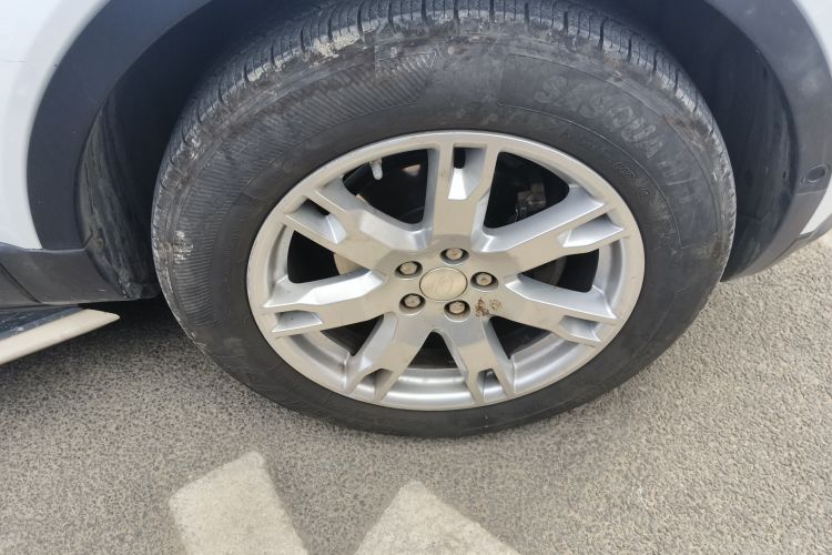 Used Land Rover Range Evoque 2015 2.0T 5-Door Luxury Edition Right Front Wheel Hub