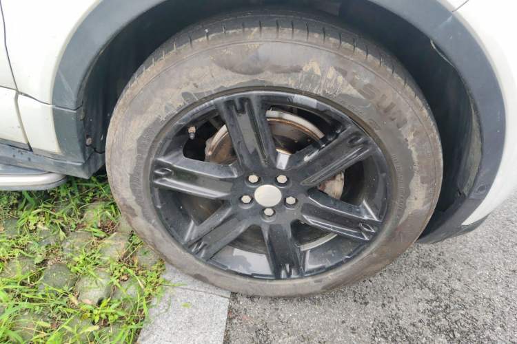 Used Land Rover Range Evoque 2015 2.0T Five-Door Sporty Edition Right Front Wheel Hub