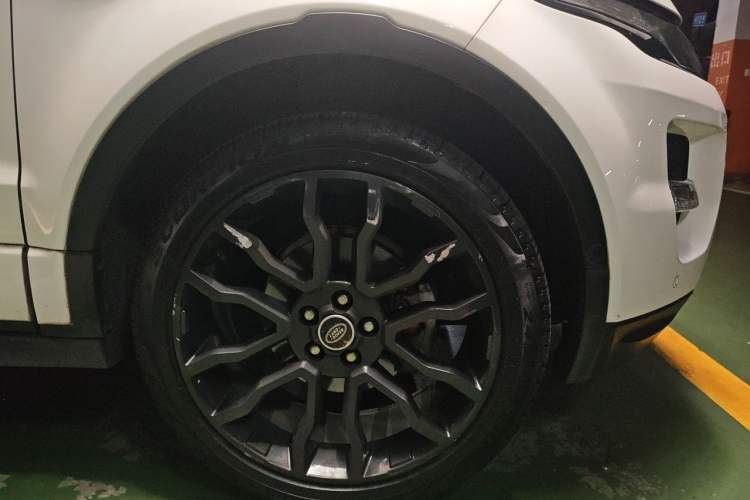 Used Land Rover Range Evoque 2015 2.0T Five-Door Sporty Edition Right Front Wheel Hub