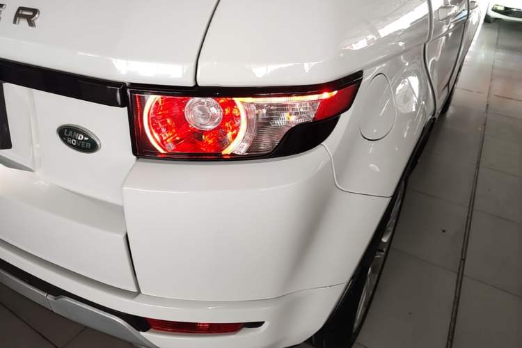Used Land Rover Range Evoque 2015 2.0T Five-Door Sporty Edition Right Rear Taillight