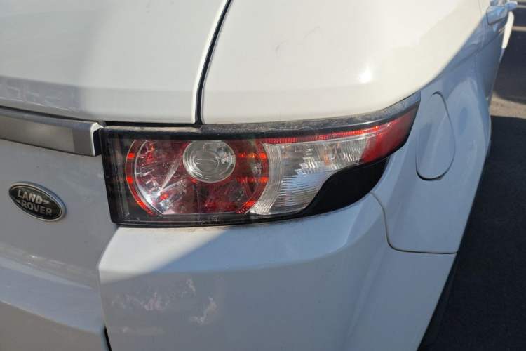 Used Land Rover Range Evoque 2015 2.0T Five-Door Fashion Edition Right Rear Taillight