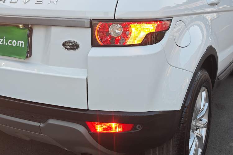 Used Land Rover Range Evoque 2015 2.0T Five-Door Fashion Edition Right Rear Taillight