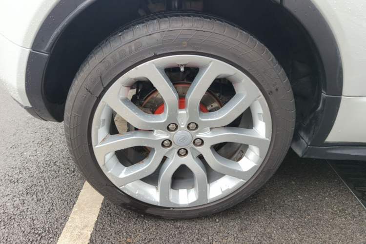 Used Land Rover Range Evoque 2015 2.0T Five-Door Sporty Edition Right Rear Wheel Hub