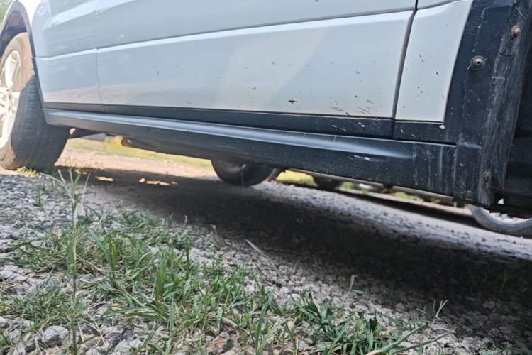 Used Land Rover Range Evoque 2015 2.0T Five-Door Sporty Edition Right Side Sill