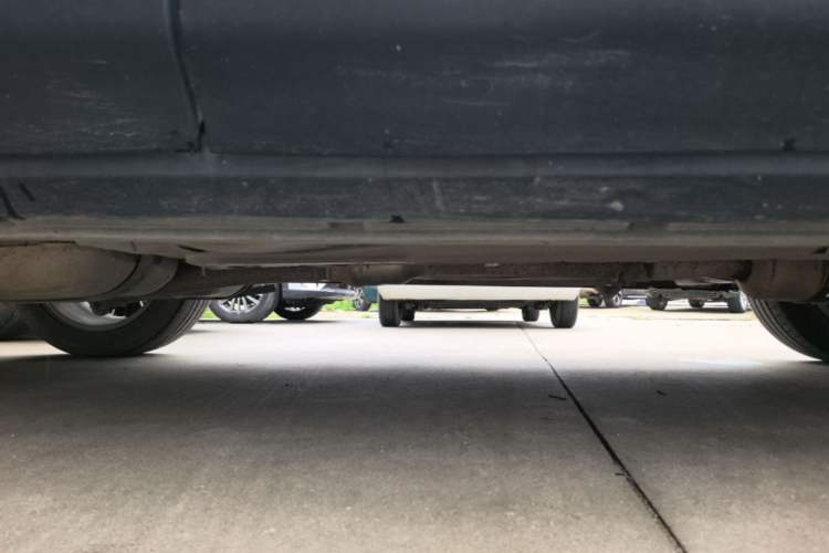 Used Land Rover Range Evoque 2015 2.0T Five-Door Zhiyao Edition Right Side Sill