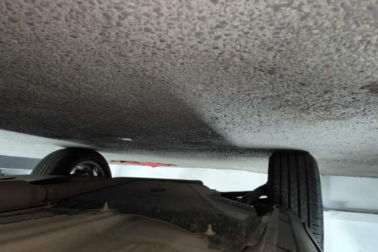 Used Land Rover Range Evoque 2015 2.0T Five-Door Zhiyao Edition Right Side Sill