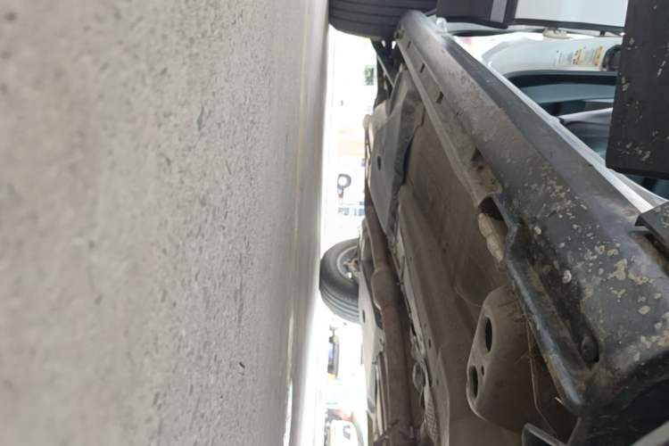 Used Land Rover Range Evoque 2015 2.0T Five-Door Fashion Edition Right Side Sill