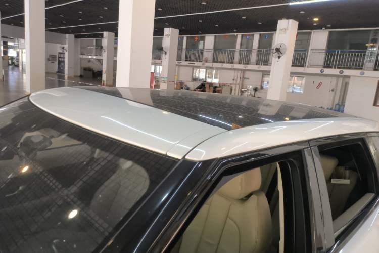 Used Land Rover Range Evoque 2015 2.0T Five-Door Zhiyao Edition Roof