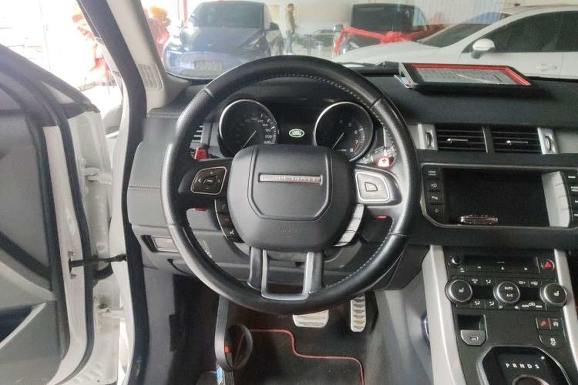 Used Land Rover Range Evoque 2015 2.0T NW8 Brit Limited Edition Steering Wheel