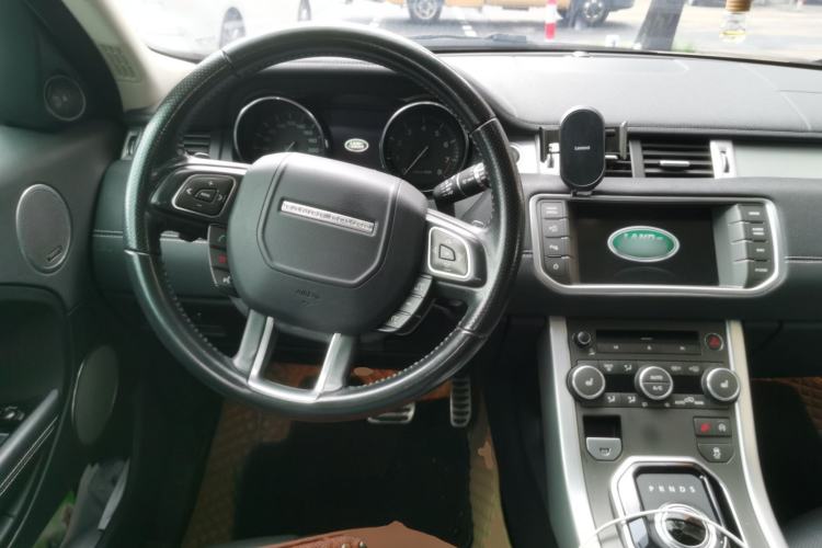 Used Land Rover Range Evoque 2015 2.0T Five-Door Sporty Edition Steering Wheel