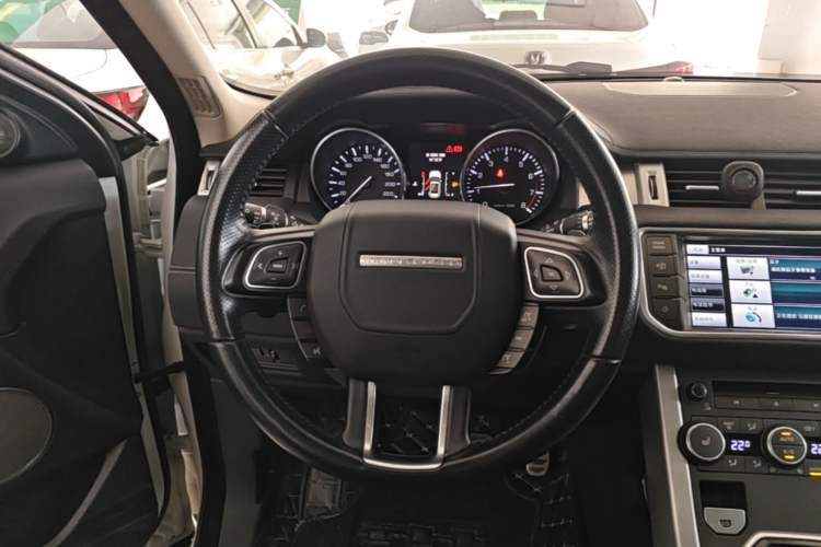 Used Land Rover Range Evoque 2015 2.0T Five-Door Sporty Edition Steering Wheel