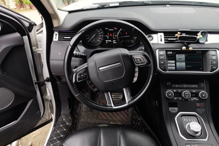 Used Land Rover Range Evoque 2015 2.0T Five-Door Fashion Edition Steering Wheel