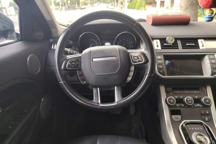 Used Land Rover Range Evoque 2015 2.0T Five-Door Fashion Edition Steering Wheel