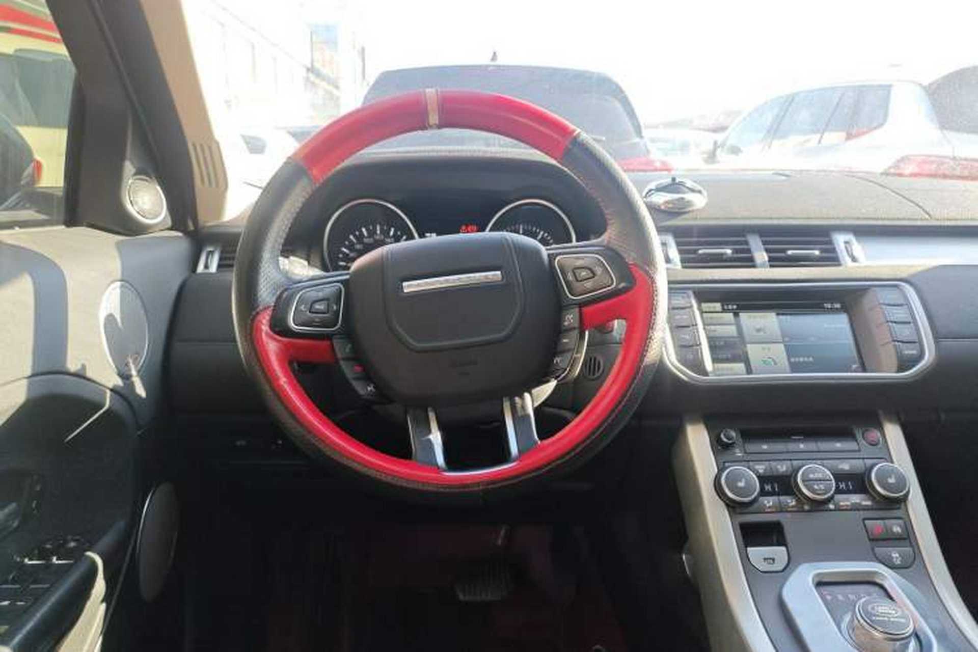 Used Land Rover Range Evoque 2015 2.0T Five-Door Fashion Edition Steering Wheel