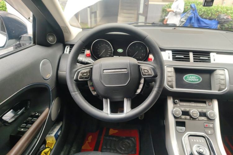 Used Land Rover Range Evoque 2015 2.0T Five-Door Sporty Edition Steering Wheel