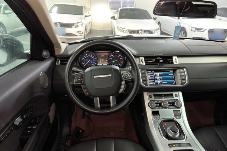 Used Land Rover Range Evoque 2015 2.0T Five-Door Zhiyao Edition Steering Wheel
