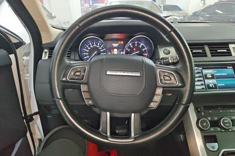 Used Land Rover Range Evoque 2015 2.0T Five-Door Fashion Edition Steering Wheel