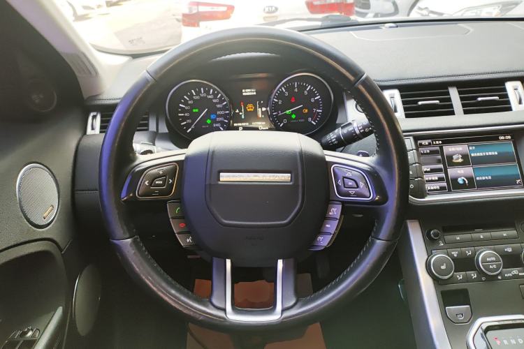 Used Land Rover Range Evoque 2015 2.0T Five-Door Fashion Edition Steering Wheel