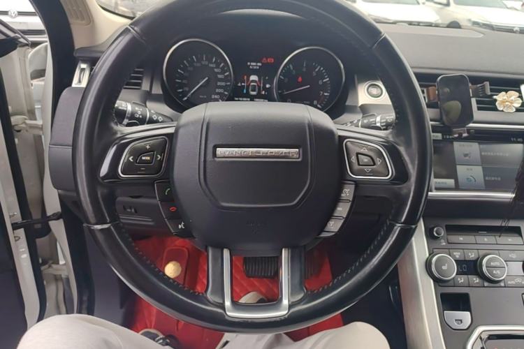 Used Land Rover Range Evoque 2015 2.0T Five-Door Fashion Edition Steering Wheel