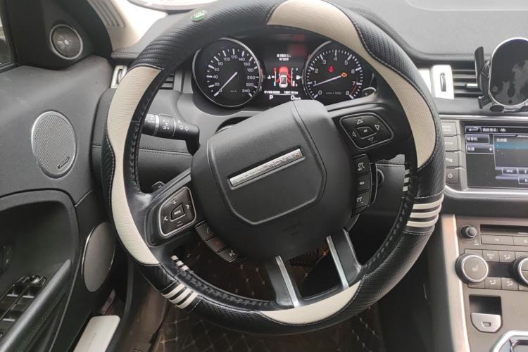Used Land Rover Range Evoque 2015 2.0T Five-Door Fashion Edition Steering Wheel