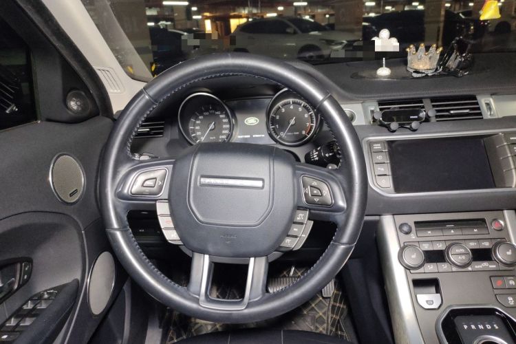 Used Land Rover Range Evoque 2015 2.0T 5-Door Luxury Edition Steering Wheel
