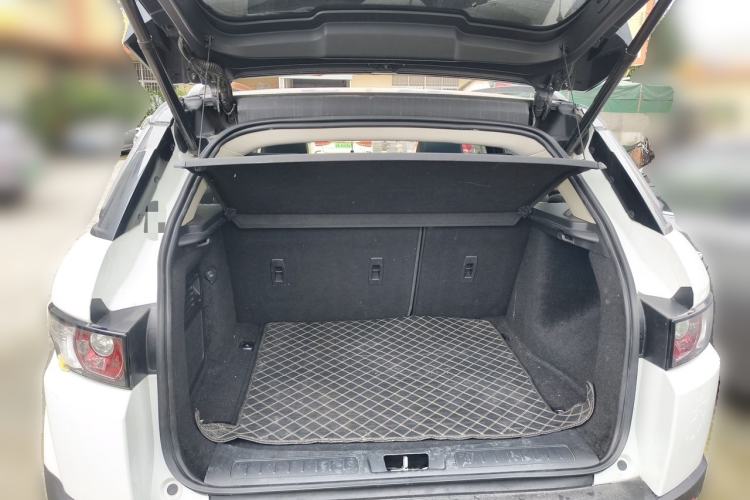 Used Land Rover Range Evoque 2015 2.0T Five-Door Fashion Edition Trunk