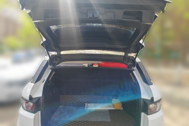 Used Land Rover Range Evoque 2015 2.0T Five-Door Fashion Edition Trunk
