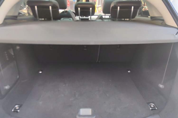 Used Land Rover Range Evoque 2015 2.0T Five-Door Fashion Edition Trunk