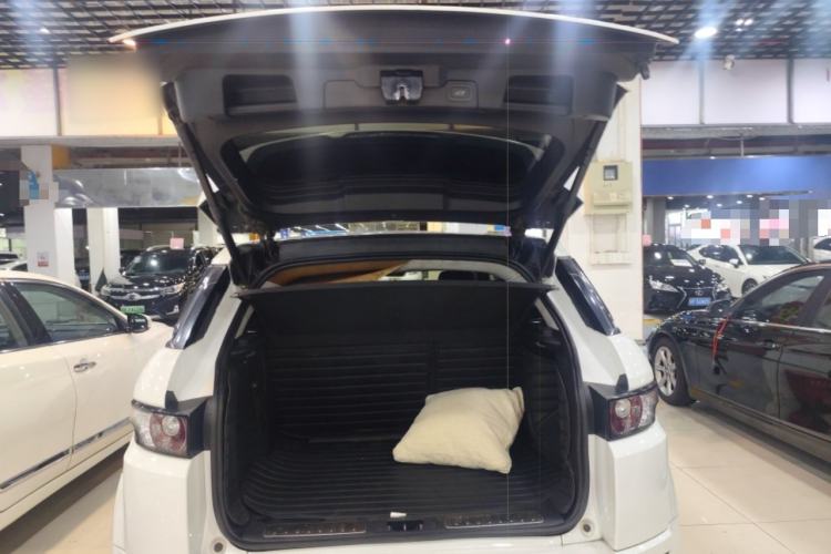 Used Land Rover Range Evoque 2015 2.0T 5-Door Ignite Edition Trunk