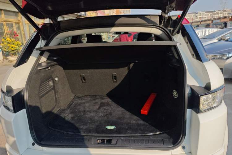 Used Land Rover Range Evoque 2015 2.0T NW8 Brit Limited Edition Trunk