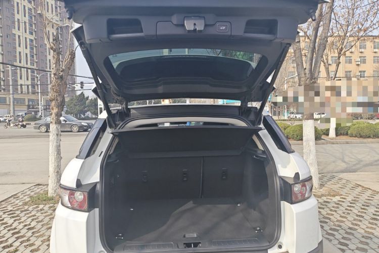 Used Land Rover Range Evoque 2015 2.0T Five-Door Zhiyao Edition Trunk