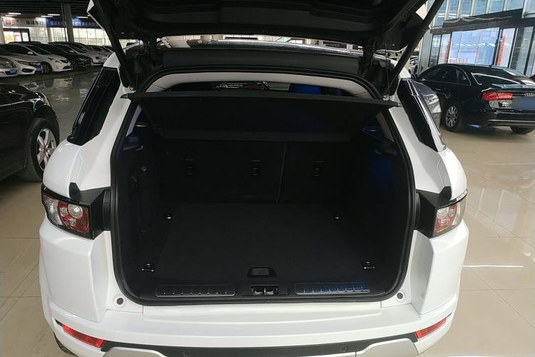 Used Land Rover Range Evoque 2015 2.0T 5-Door Ignite Edition Trunk