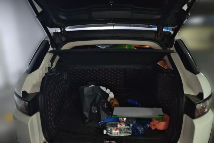 Used Land Rover Range Evoque 2015 2.0T Five-Door Zhiyao Edition Trunk