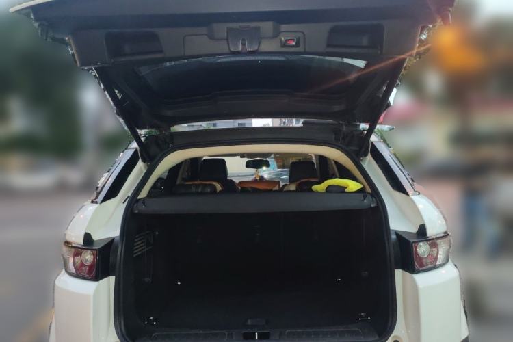 Used Land Rover Range Evoque 2015 2.0T Five-Door Fashion Edition Trunk