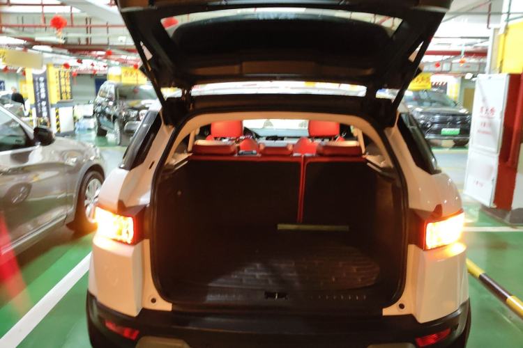 Used Land Rover Range Evoque 2015 2.0T Five-Door Zhiyao Edition Trunk