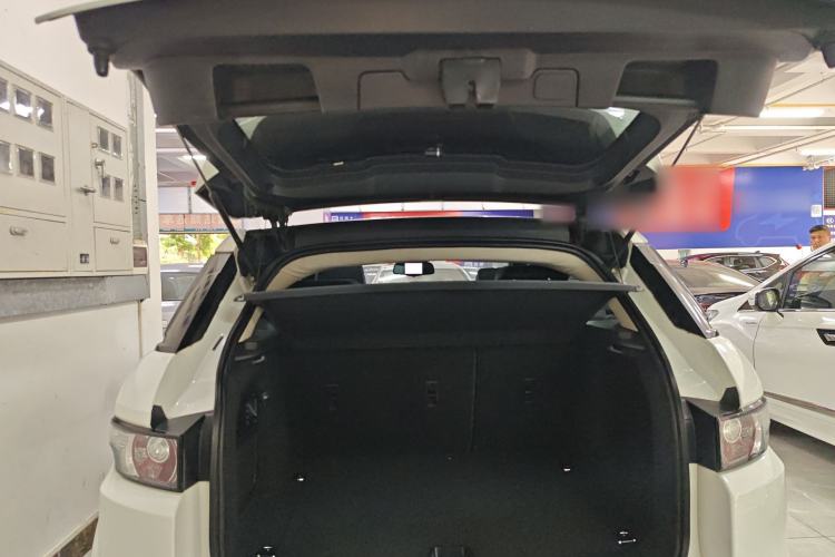 Used Land Rover Range Evoque 2015 2.0T Five-Door Fashion Edition Trunk
