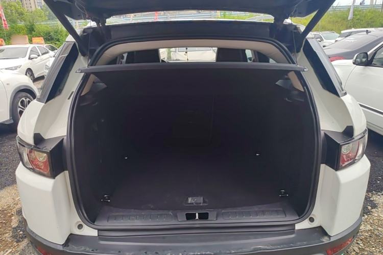 Used Land Rover Range Evoque 2015 2.0T Five-Door Fashion Edition Trunk