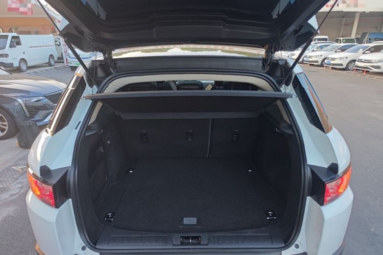 Used Land Rover Range Evoque 2015 2.0T Five-Door Fashion Edition Trunk