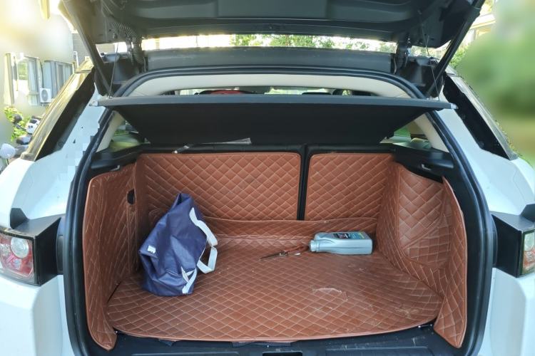 Used Land Rover Range Evoque 2015 2.0T Five-Door Zhiyao Edition Trunk