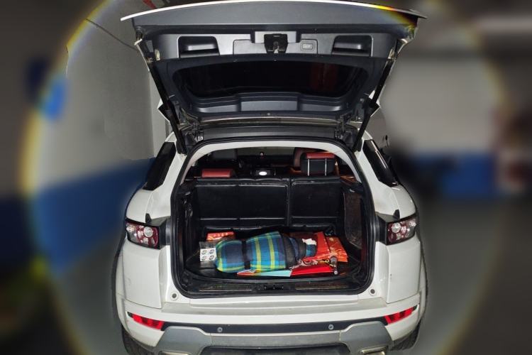 Used Land Rover Range Evoque 2015 2.0T 5-Door Ignite Edition Trunk