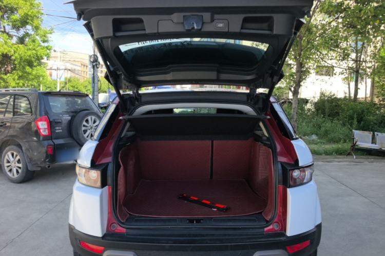 Used Land Rover Range Evoque 2015 2.0T Five-Door Zhiyao Edition Trunk