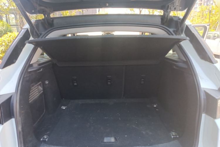 Used Land Rover Range Evoque 2015 2.0T 5-Door Ignite Edition Trunk