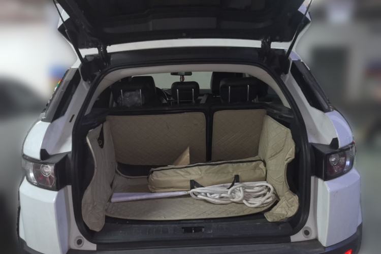 Used Land Rover Range Evoque 2015 2.0T Five-Door Fashion Edition Trunk