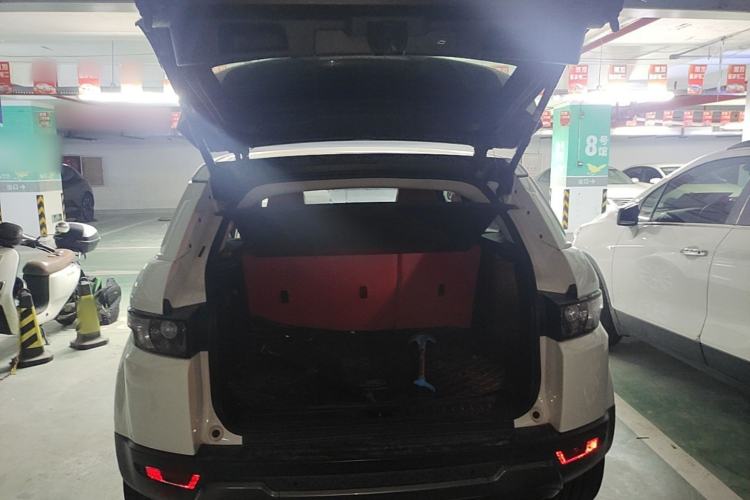 Used Land Rover Range Evoque 2015 2.0T Five-Door Zhiyao Edition Trunk