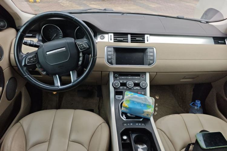 Used Land Rover Range Evoque 2015 2.0T Five-Door Fashion Edition Center Console